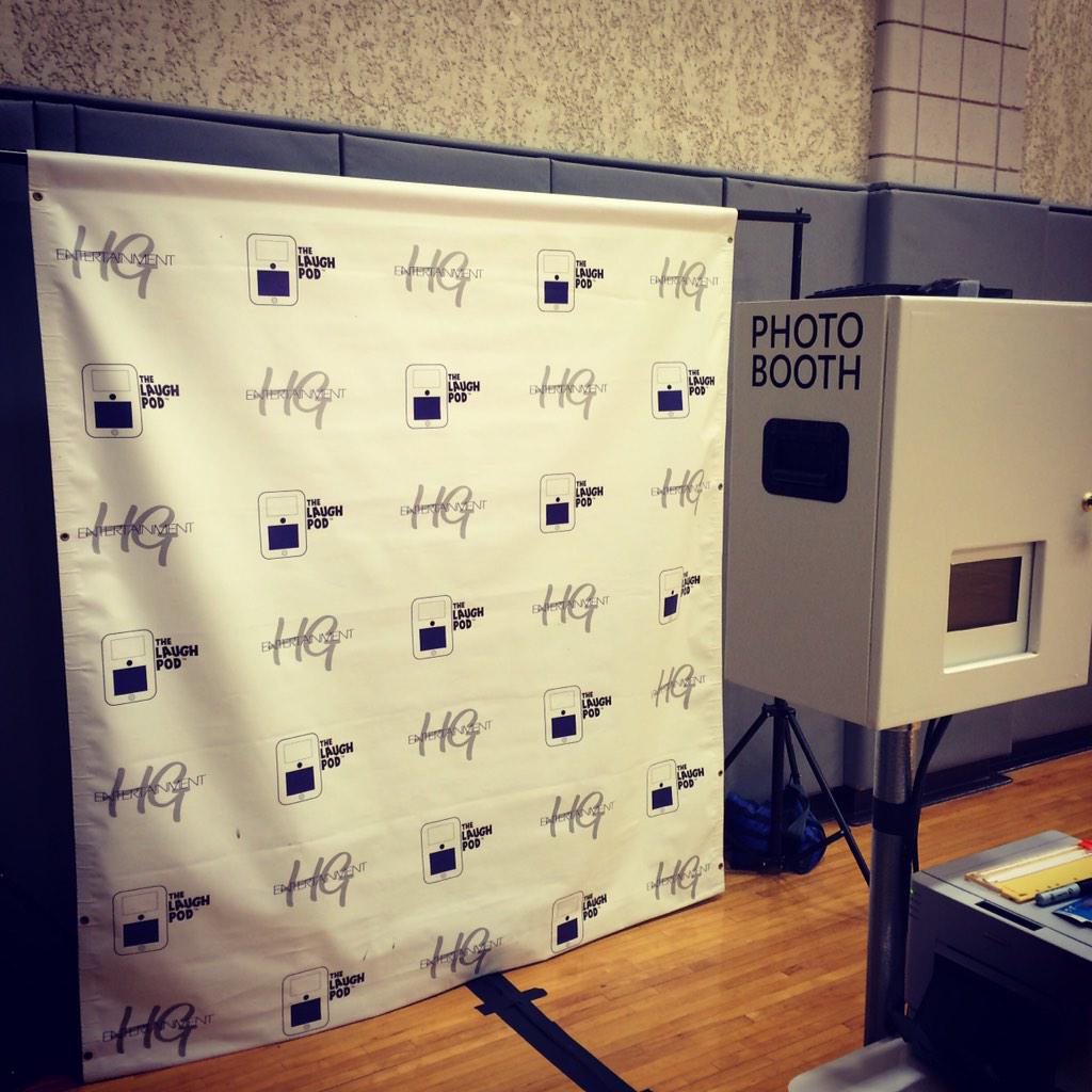 djharryg's tweet photo. -great photo booth event last night. #sparkbooth #harrygambardella #thelaughpod http://t.co/8VIwr2ROno