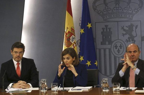 Sigue la rueda de prensa del Consejo de Ministros en directo: endirecto.lavanguardia.com/politica/20150… #CMin