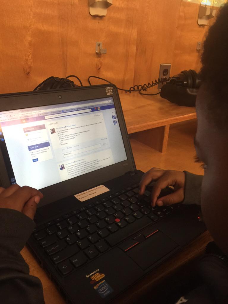 MKellhofer's tweet photo. These smart kids are solving math problems using a paint program and Edmodo!!
@OwenNoS #Rocktified #RFES http://t.co/v78wgFjoby