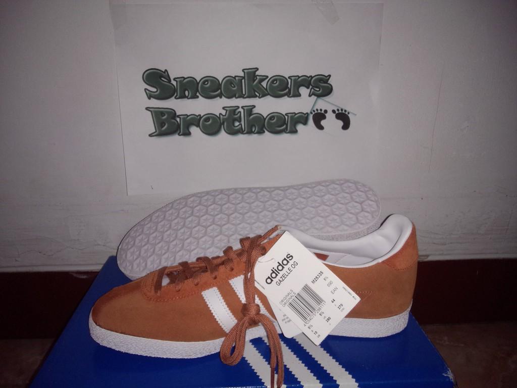Adidas Gazelle Foxred size 44 BNIB (cek bio) @StoreOfAdidas <a href="/3StripsAddict/">IG : 3StripsAddict</a> <a href="/FDAstore/">IG : fdastoree</a> @JBershoes @adicose_  <a href="/FS_80cs/">FAMILY 3STRIPES</a>