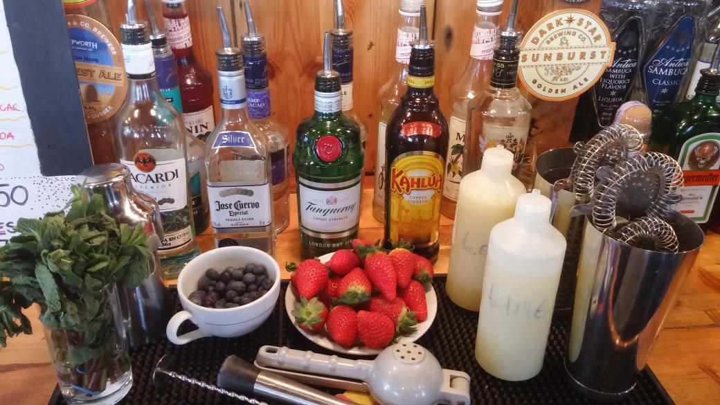 FreemasonsPub's tweet photo. 241 cocktails from 5pm till 7pm! Yummy #brighton #hove @drinkinbtn @VoucherBrighton http://t.co/fD7chqb9HT