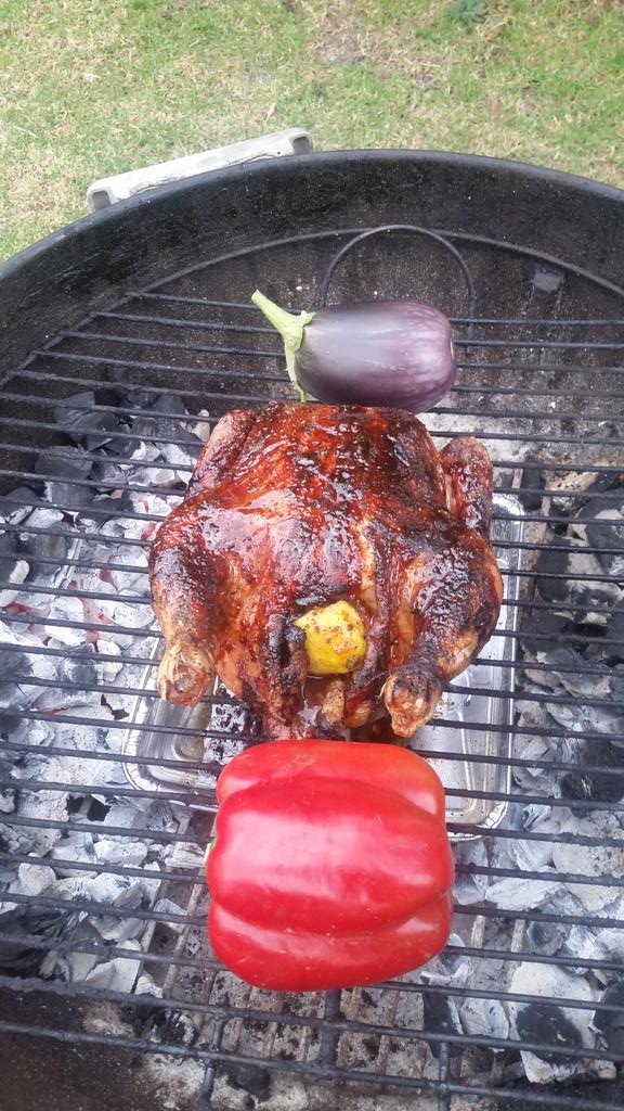 DylanJonsson's tweet photo. Beautiful weber chicken with #ChocolateBalsamicReduction and smoked wood chips.yum http://t.co/KCSCPofAjD
