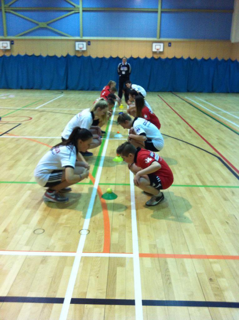 craigdavidheap's tweet photo. Time to put the #6keys into action at #BurnsideCollege with @katystorie
@SkySportsLFS @YouthSportTrust http://t.co/iMeGTxLWj1