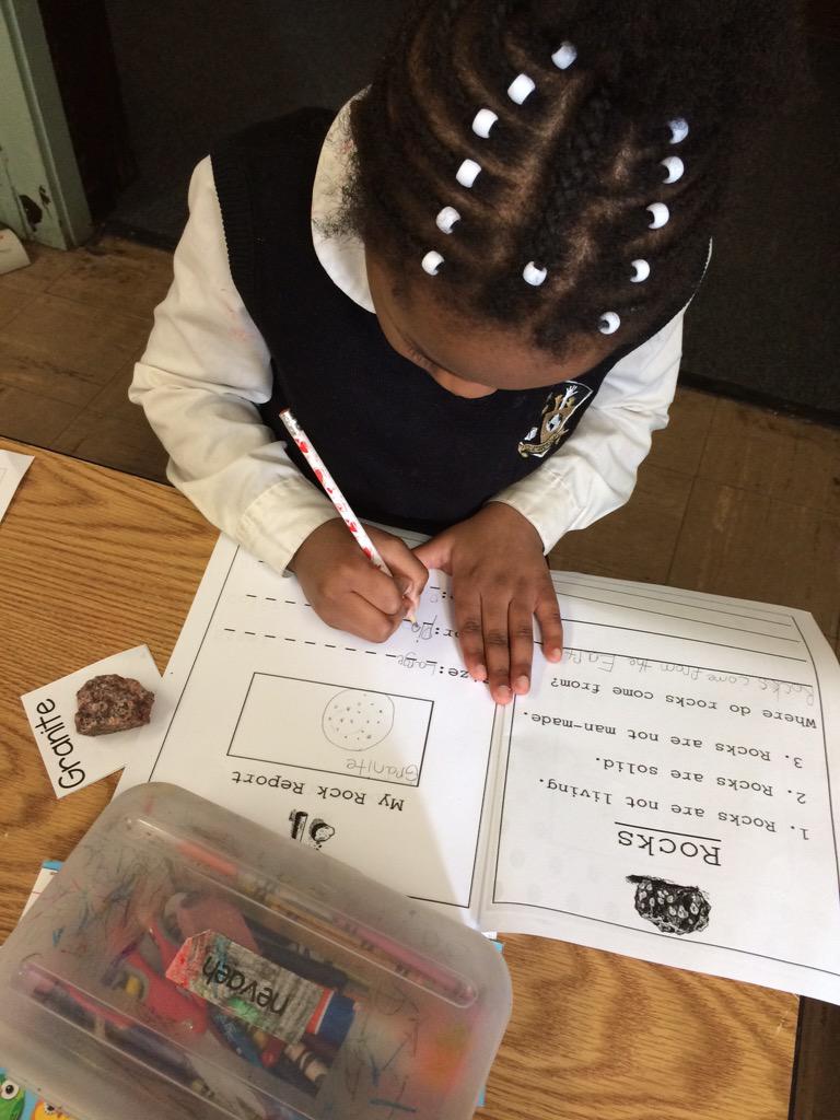 CCPKinderTeach's tweet photo. Rock investigations today in kindergarten!!! So much fun!!  #icanschools #CCP #kindergarten http://t.co/OUuJe433ji