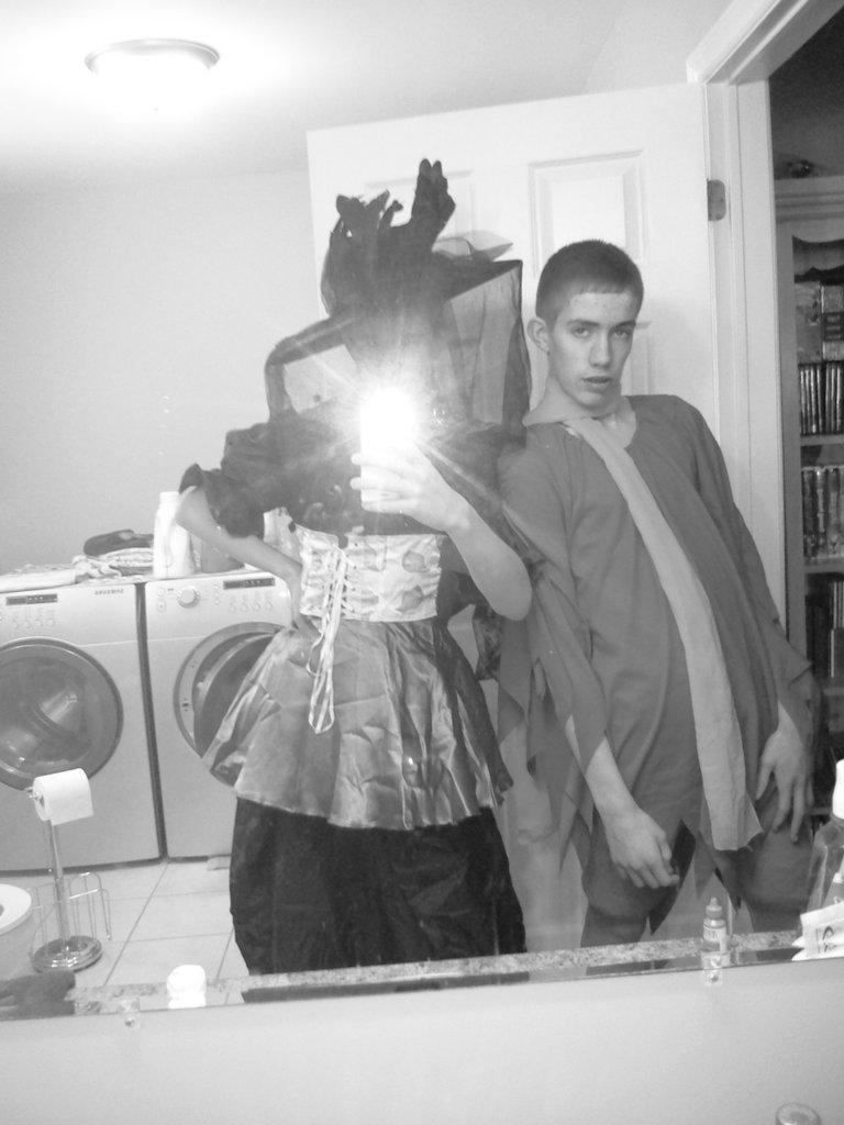 jrobnation's tweet photo. About to film Romeo and Juliet, I am a beautiful nurse <3333 ...with some Romeo on the right http://t.co/bUEvLb8iHa