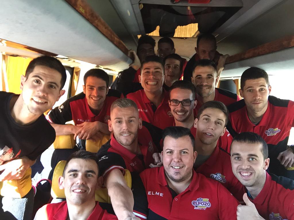 11miguelin11's tweet photo. @IagoBarro25 @matteusyfran @fernandiitoo14 pues nos vamos para Ciudad Real!! #equipo#copa#ilusión#ganas#elpozomurcia http://t.co/pjL10FFdVu