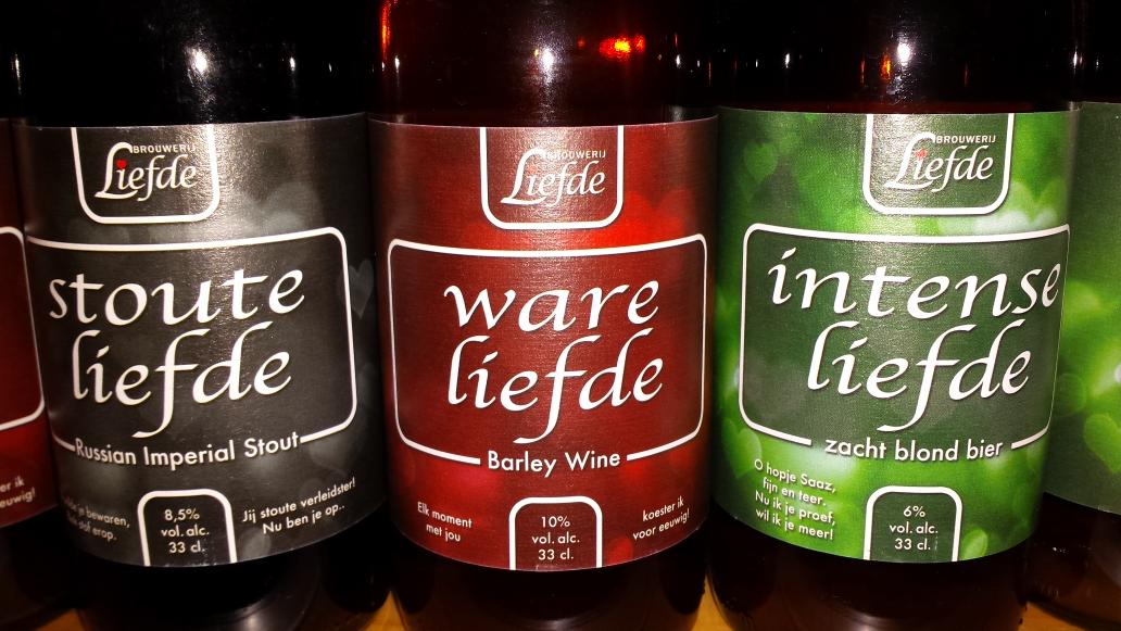 PeterDuijn's tweet photo. Mijn liefde is o.a. wijn, geen bier. 
Maar ik vind dit wel grappig!
#liefde http://t.co/ydv1ebNpp4