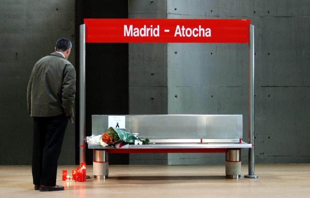espanaTNT's tweet photo. 11 años de mentiras. 11 años exigiendo conocer la verdad. España ni olvida ni perdona. JUSTICIA YA!! #11M http://t.co/iD1I1VHwEn