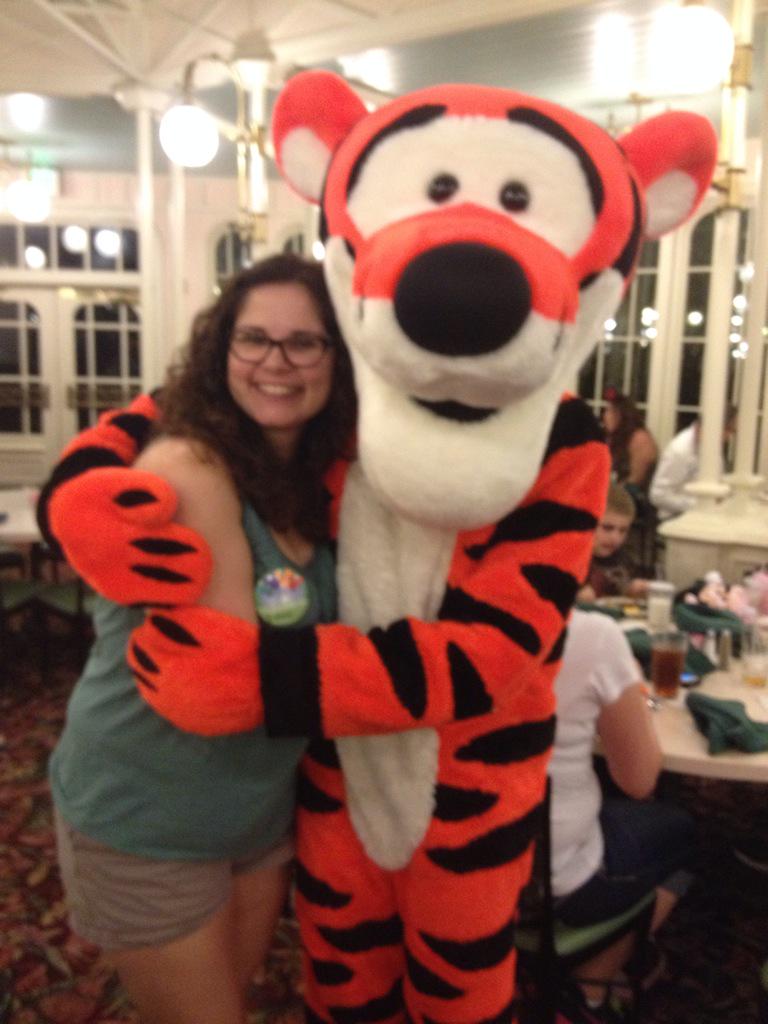 bethanne6245's tweet photo. Got a little extra spring in my step this morning #oneplace2015 http://t.co/cpKIuwHKtW