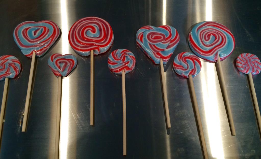 spun_candy's tweet photo. Loving the #RedWhiteAndBlue swirl #lollipops from Team2 @RedLetterDaysUK Looking good guys! #candymakingmasterclass http://t.co/o82rWHaZPd