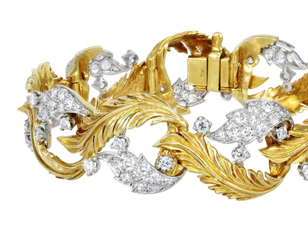 aprettycrystal's tweet photo. Anybody loves bracelets... Well I Do #CrystalFashion #TRSClub http://t.co/hiSkjI61nJ