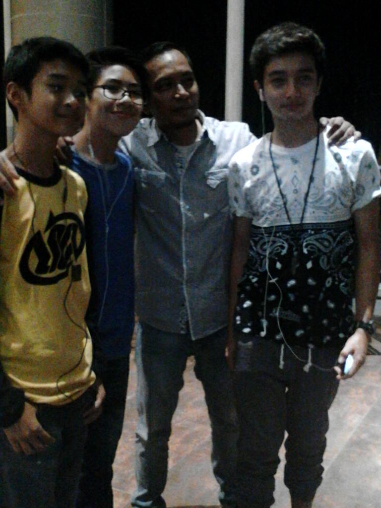 Malam.. nih liat mereka dl yuk biar semangat hihi <a href="/bryandomani__BD/">Bryan Domani</a> <a href="/Bryantsntso_/">Bryant Santoso</a> @RazadhanzioK 😃😃