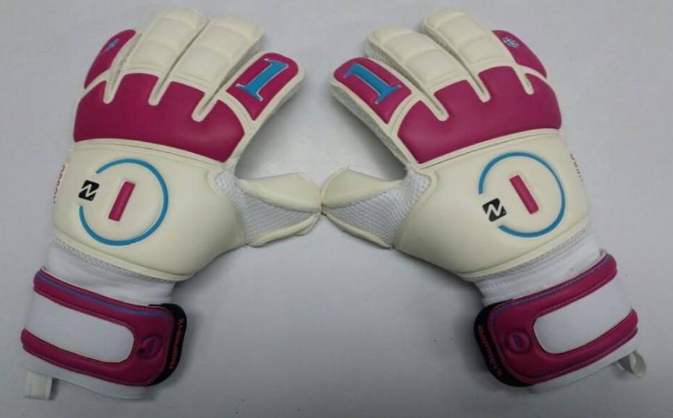 n1goalkeeper's tweet photo. N1 BETA PRO ROSSO 
Guante de gama alta con corte flat, a un muy buen precio!
Made all goalkeepers. http://t.co/jOwtLdWnXt