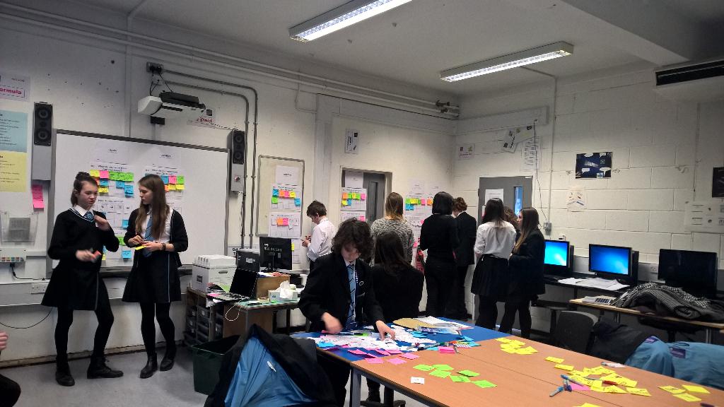 imdavidtalbert's tweet photo. @highgatewood students working with @AppsforGoodCDI for fellows programme @waterworksuk @CharityTreeApp @PocketGlobe_ http://t.co/WgeL6z65Aj
