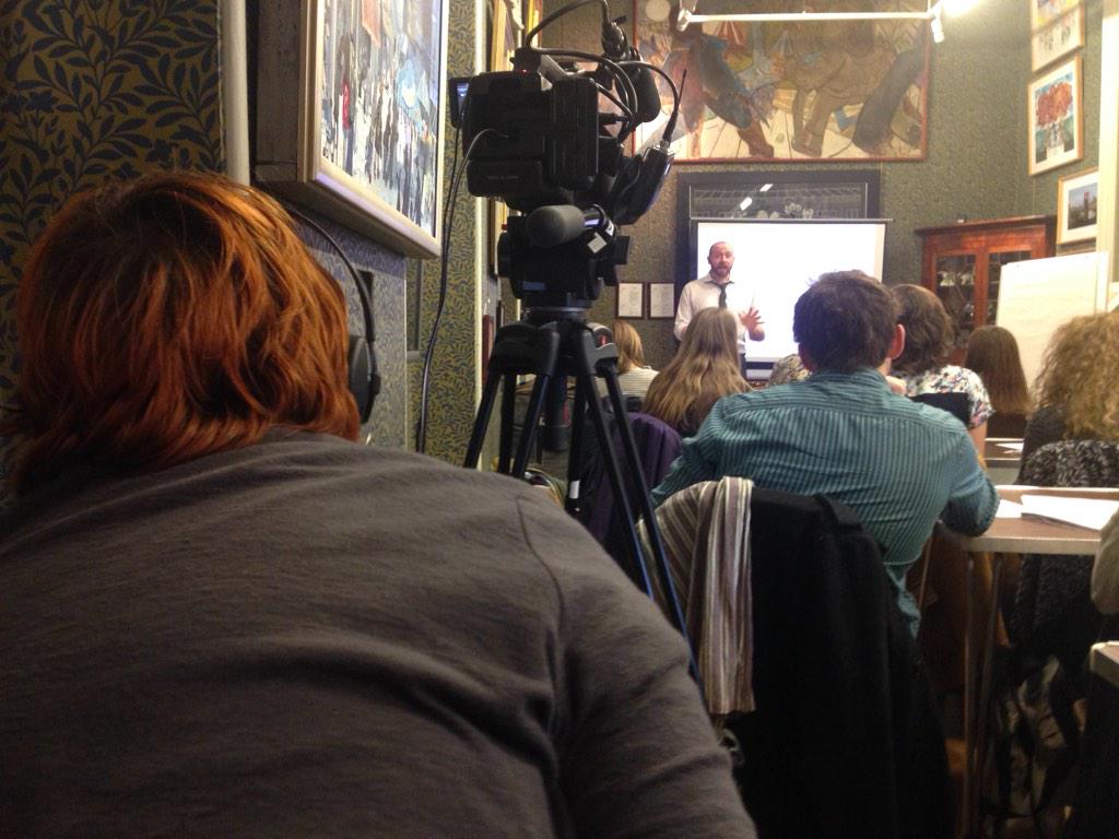 ForgeFilms's tweet image. Spy and Jodie record #UsingNatSci interesting session @LinkinCollWales great opportunity thanks @CollegeMerthyr