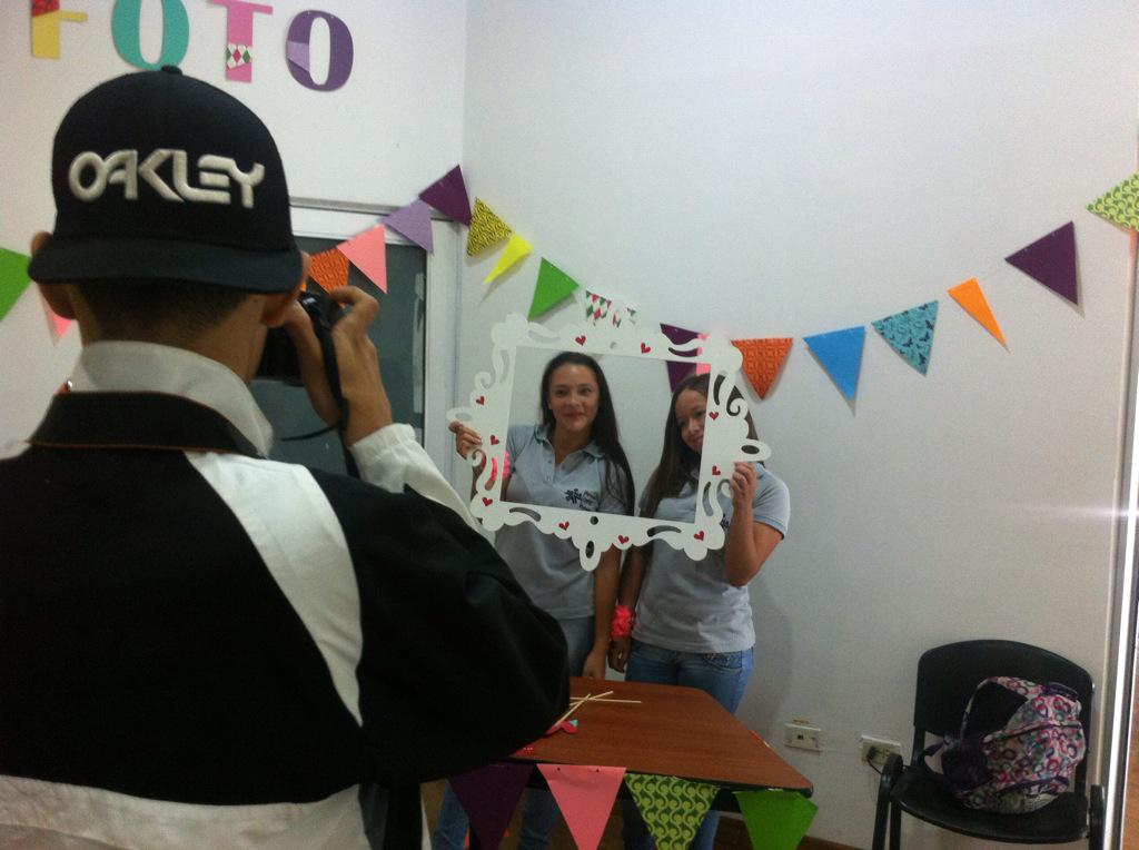 paulapenuela's tweet photo. En nuestro Facebook encontraran el recuerdo de la feria @Olquintero @julianespi @Sena_Bienestar http://t.co/lKRebWhp5e