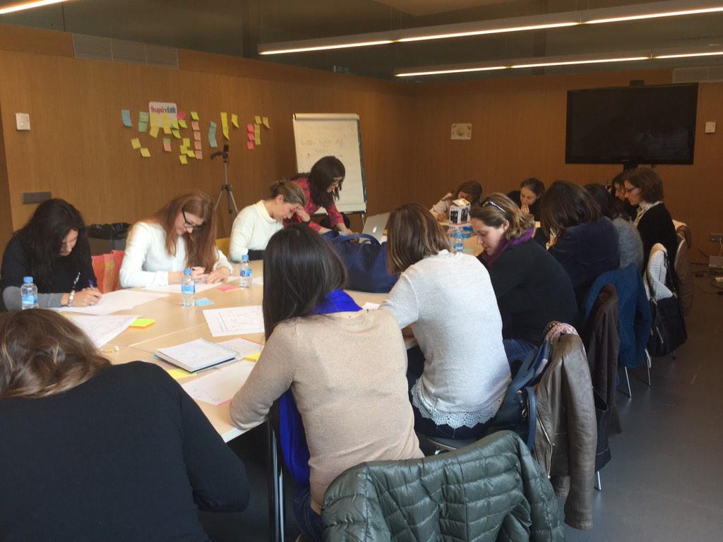 SirenisjobsEs's tweet photo. Taller @Carmen_Moles de coaching e innovación para orientadoras laborales en Ibiza y Formentera @aliciatormoo @ http://t.co/Iu1HsKlJli