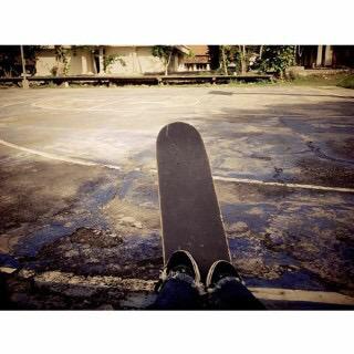 yatanaputra46's tweet photo. Inilah hobbiku yaitu skateboard, biarpun orang berkata apa tapi hobbiku tetap di jalani dengan senang hati #skate http://t.co/phTeVaAR1I