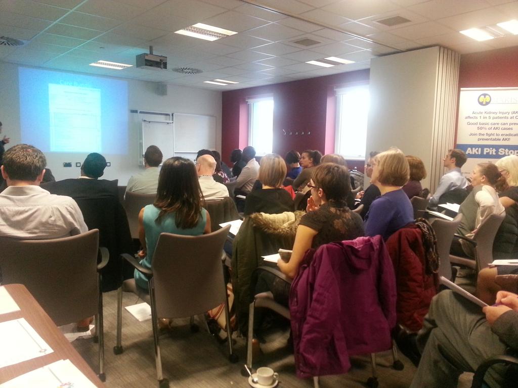 NHSValuesYvonne's tweet photo. @GMLSC_SCNs #AKIChampions currently learning about The National On-call Referral Service (NORSE) at SRFT http://t.co/FtciT1jpVB