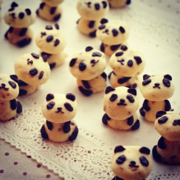 hintheworld1's tweet photo. Des gâteaux trop mignons !! #Panda #CestBientotLHeureDuGouter cc @Evas_Gourmandes même en gâteaux ils sont trop chou! http://t.co/1nKFBscOb1