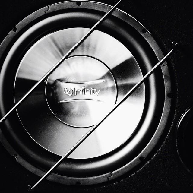 12voltronics's tweet image. More Car Audio:#ahifi #infinityaudio #caraudio #feldabudeskakat #music #basslovers see more: March 11, 2015 at 09:3…