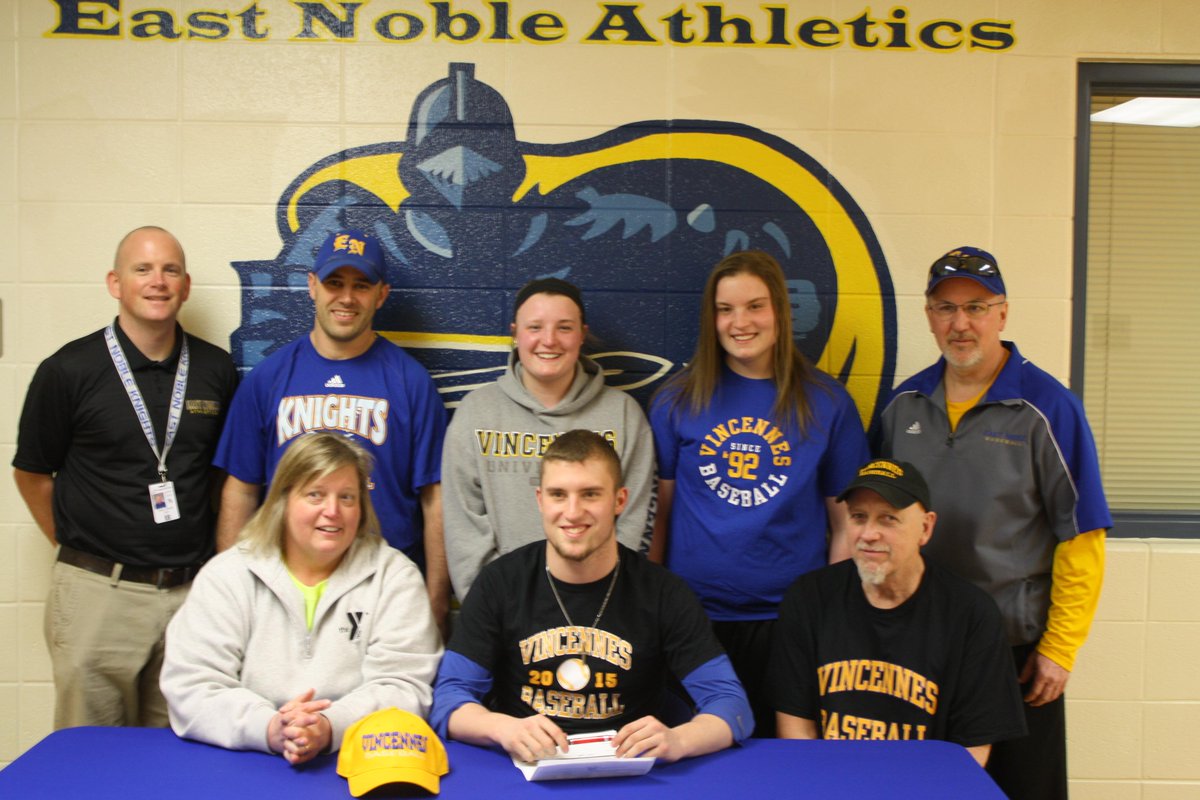 deww44's tweet photo. Congrats to @HaroldWolfe_44 for signing with Vincennes University to play baseball #baseballbound #proudmom http://t.co/lIOsCPCL2W
