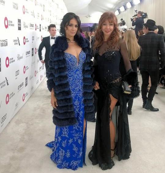 Claires375's tweet photo. Liana Zey  #EltonJohnAcademyParty #AcademyAwards #Oscars #Redcarpet #ClairesCollection http://t.co/mC87bUYPHN