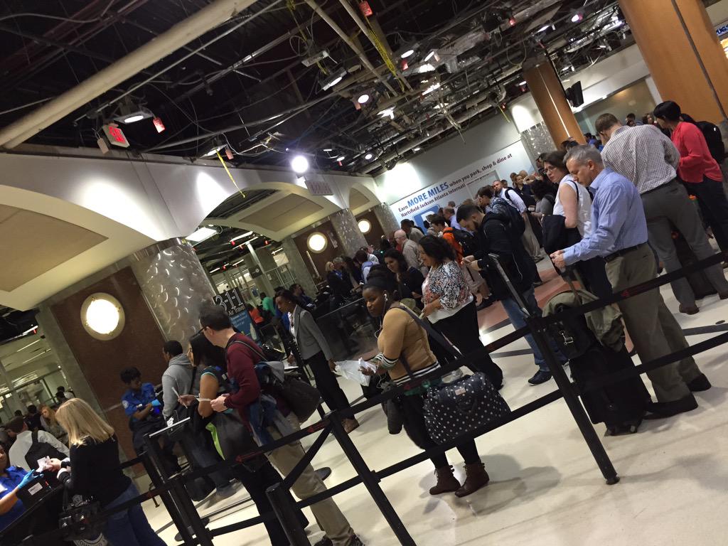 GrantCardone's tweet photo. "You're not going anywhere hanging out with people not going anywhere." #GetOut http://t.co/K8spDnHcNj