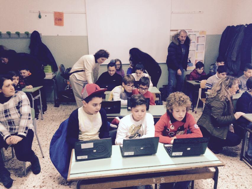 HubSiracusa's tweet image. Attenzione ai massimi livelli! Ora animiamo il gatto! #CoderDojo #codingwarriors