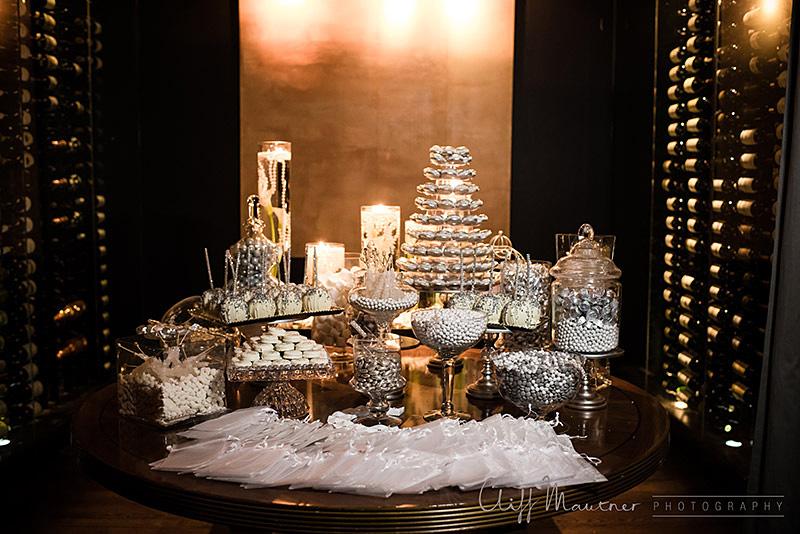 BellevuePhilly's tweet photo. Check out a #phillywedding at #XIXPhilly ! #InAHyattWorld #BellevuePhilly @cliffmautner @CarlAlanLTD @SweetTBakeshop http://t.co/aGEvCRxam7