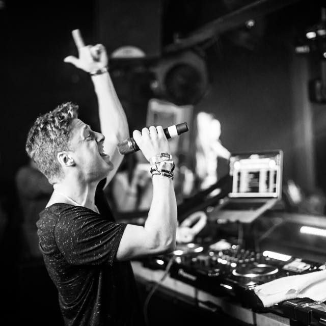 urbanrebelpr's tweet photo. .@Verse69_ sat down with @harrisonlive to talk rugby, lyrics and #Ibiza http://t.co/7Zi0D79SgF http://t.co/12CYVxlPpL