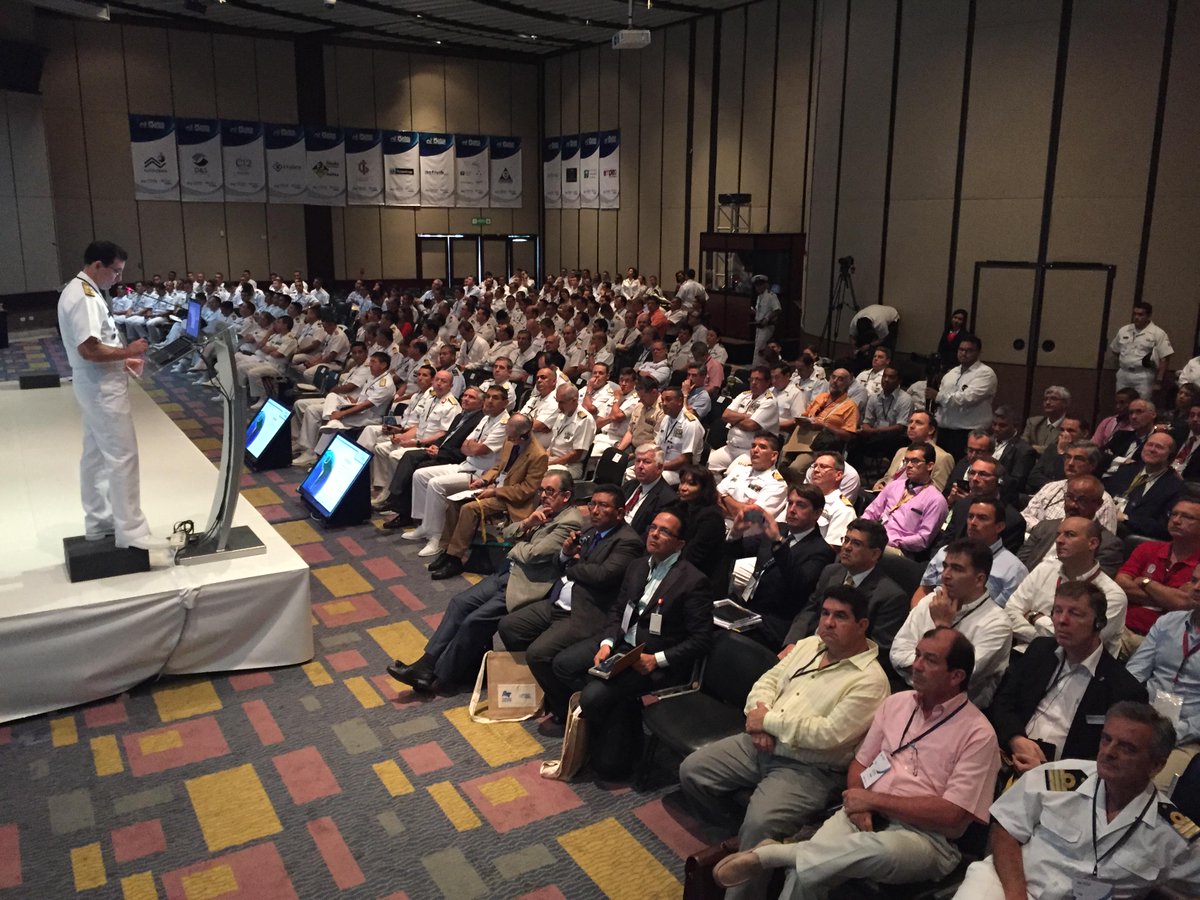 ColombiamarCOL's tweet photo. Presentación del presidente de @COTECMAR - @Jorgecarre65 @armadacolombia #Colombiamar2015 http://t.co/d6qKSu2SZk