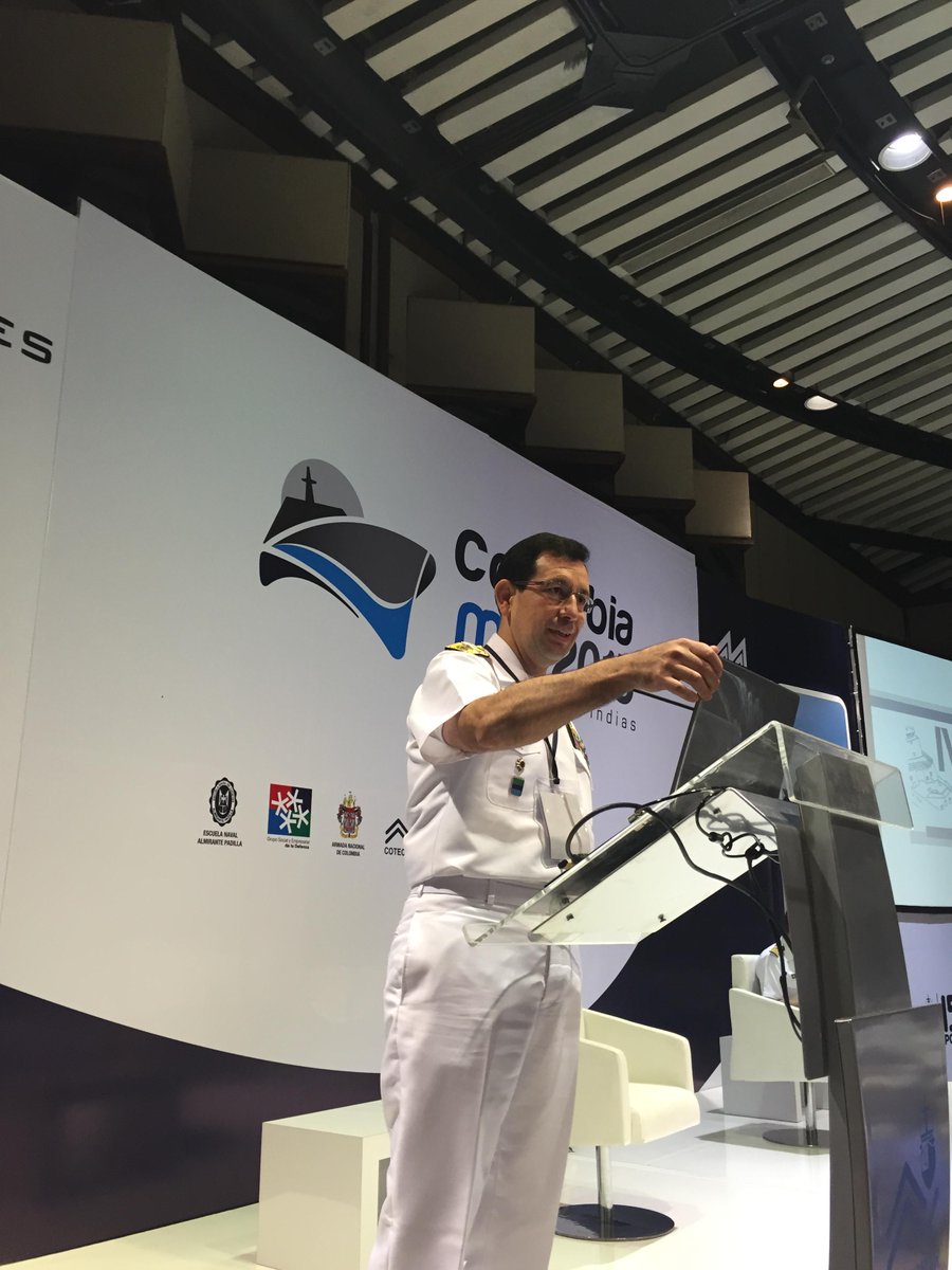 ColombiamarCOL's tweet photo. Presentación del presidente de @COTECMAR - @Jorgecarre65 @armadacolombia #Colombiamar2015 http://t.co/d6qKSu2SZk