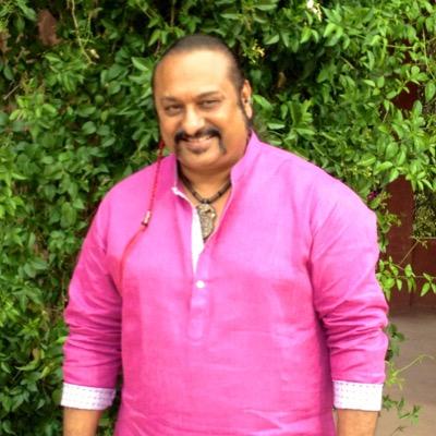FilmyTweetsNow's tweet image. Lesle Lewis: Another good ‘ole buddy #BeatMaster @dsmusicindia #Sivamani :)… dlvr.it/8wWcBW #TweetsNow