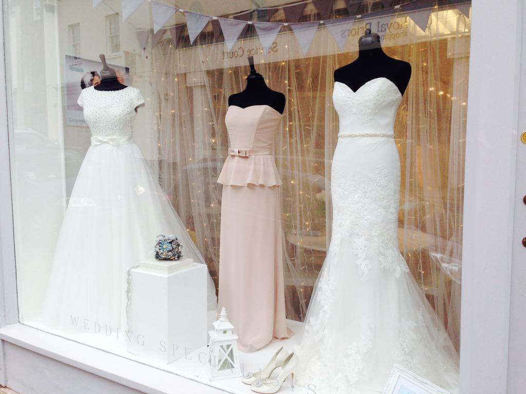 Stunning dresses! @CParryBridal <a href="/_Enzoani/">Enzoani</a> <a href="/DessyGroup/">The Dessy Group</a> #WeddingWednesday #LoveLeam #warwickhour #weddinghour #bridal