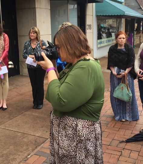 Chelsea hard at work!#shoals@flomainstreet