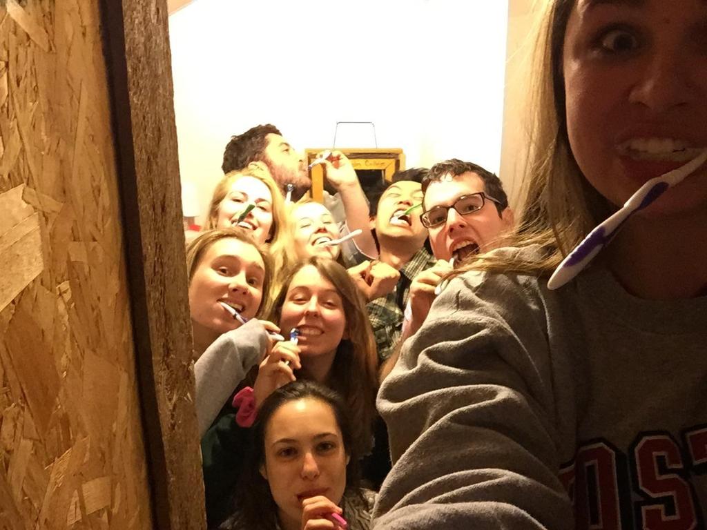 ASBORLAND2015's tweet photo. The group that brushes together, stays together. Plus we get some good selfies. #BUasb #ASBultimate http://t.co/LZtAi2pS6o