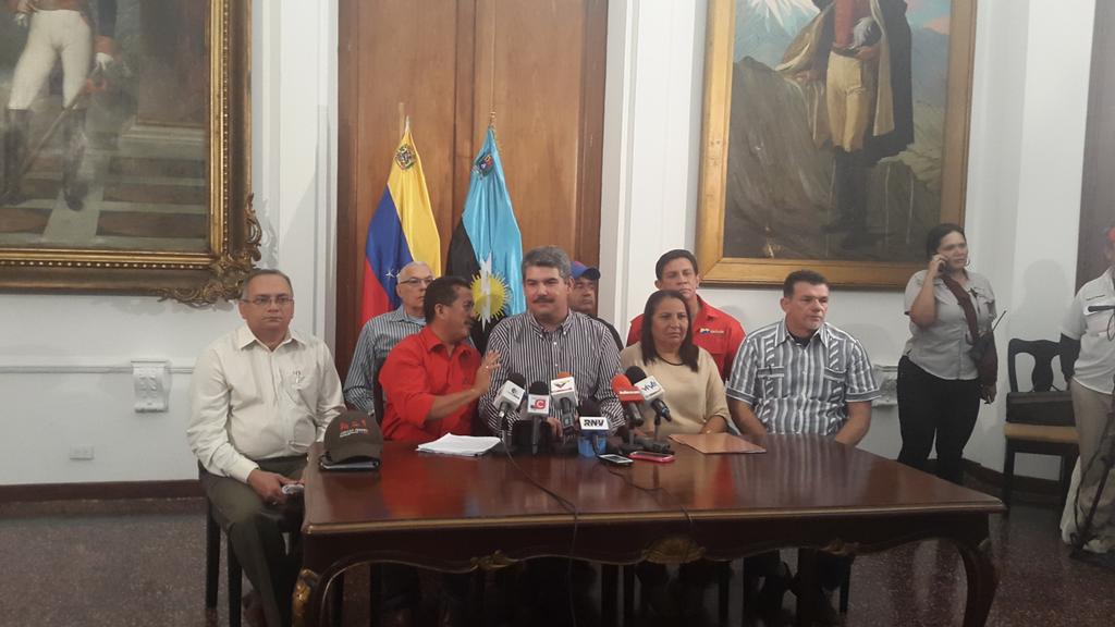 # Alcaldes Bolivarianos de Zulia rechazan injerencia de EEUU , y defienden la Constitución y leyes de la Republica