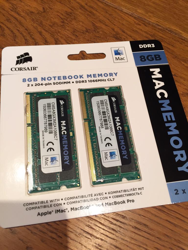 jeromesade's tweet image. Je sais... Le dopage, c'est mal !! Mais comme il est content !!! #8GoRam #MacBook  #Apple