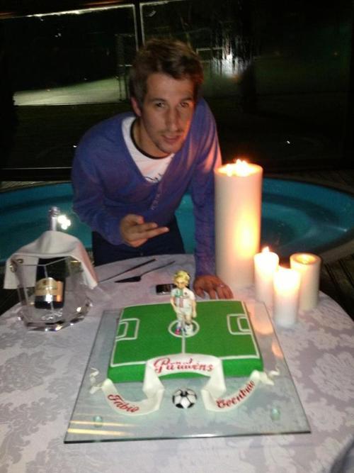  cumple hoy 27 años
FELIZ CUMPLEAÑOS HAPPY BIRTHDAY 