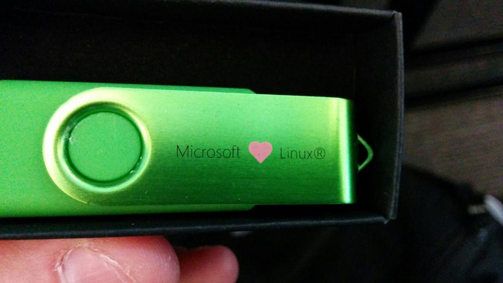 hubbardr's tweet image. This is just wrong. I&apos;m so confused right now. #elasticon #microsoftlinux?