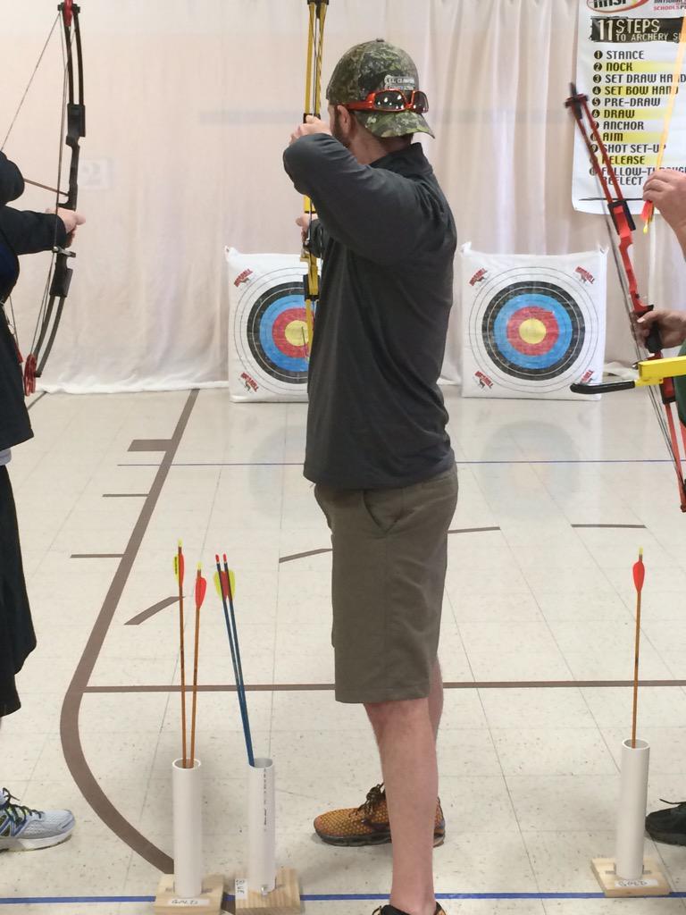 PlattecountyPE's tweet photo. Learning NASP standards for archery today at Paxton.  @PlatteCountyR3 http://t.co/M6MC1IgcHf