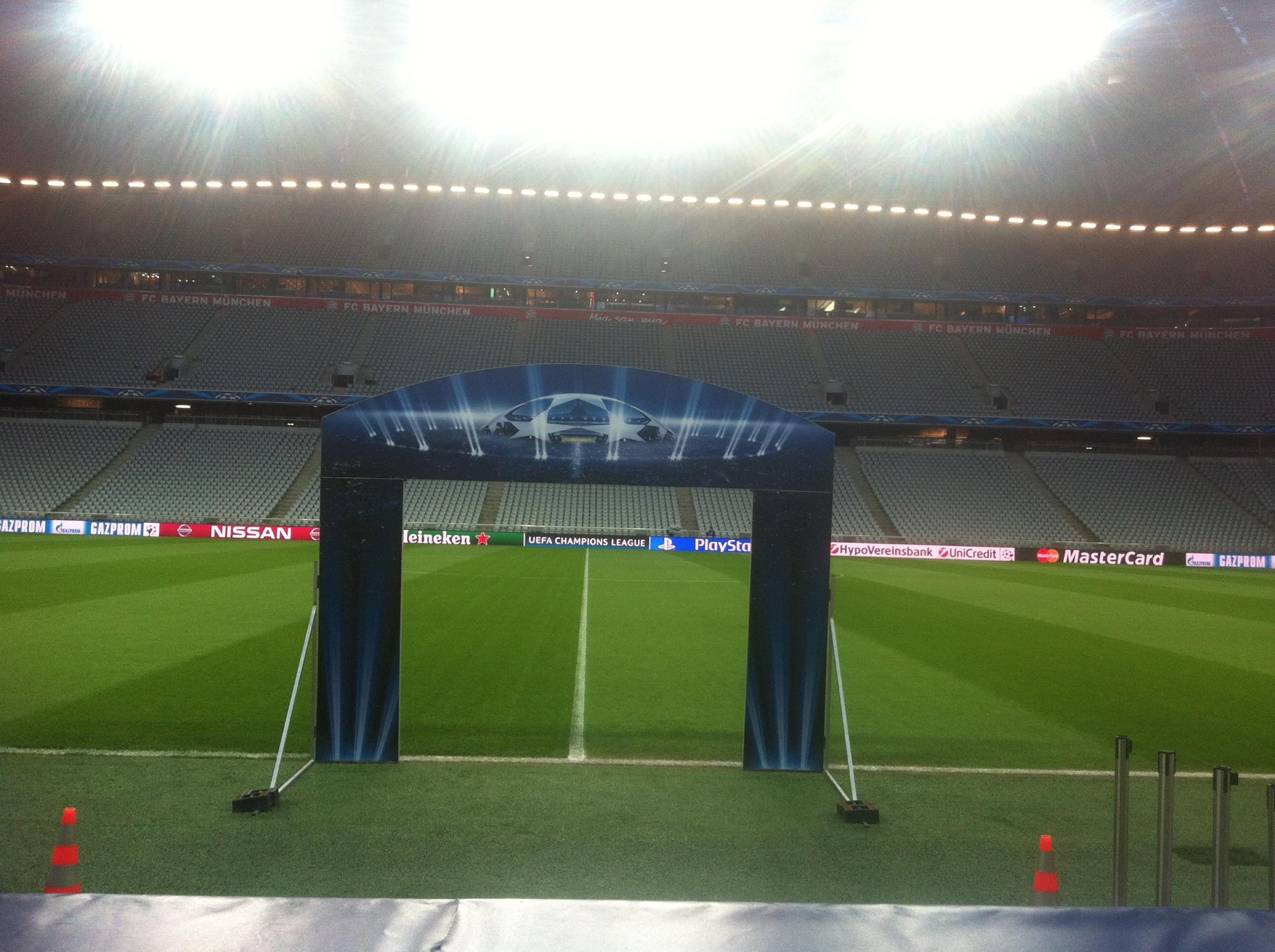 [Bild: B_1asXNW8AAAw5d.jpg:large]