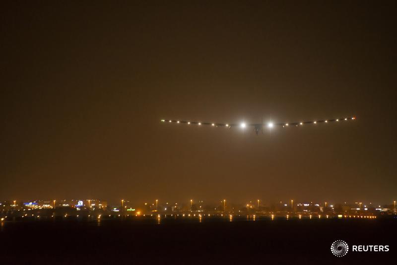 The world's first airplane flying on solar energy lands in India. Editor's Choice: reut.rs/1wXYzG7