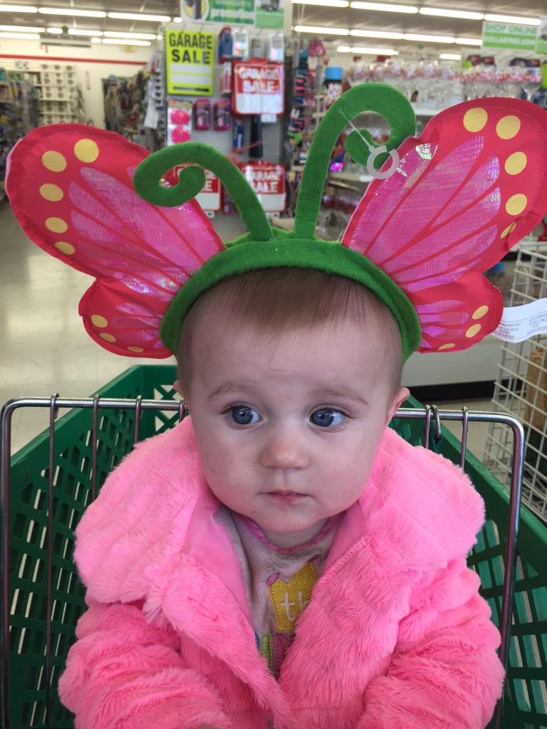 lil_cutie4712's tweet photo. #butterflystatus #springishere #mydaughterisbetterthenyours http://t.co/yUMJ9bylCZ