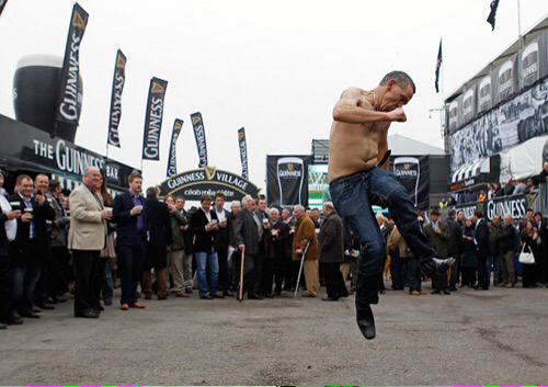 Nickthebat's tweet image. Boooooom! What a day for @TMBloodstock #DodgingBullets #Qualando #CheltenhamFestival