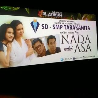 Fransiskaginaa_'s tweet photo. Nobar film Nada untuk Asa w/ keluarga besar Tarakanita Solo Baru. 11'03'15. http://t.co/tk2A0xQZgN