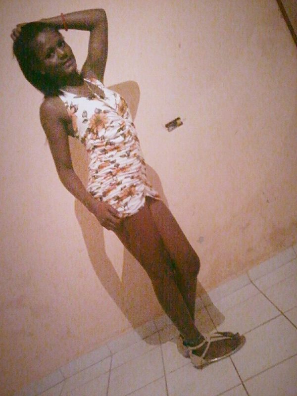 ela eh linda paresse um diamante de tqo bela  -selena gomez