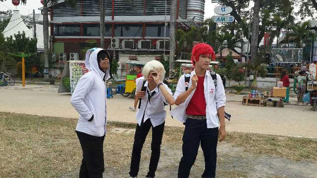 Venzake's tweet photo. Let's see the camera and say cheese... Ohaiyoo~  hope have a great day for all. (´⌣`ʃƪ) http://t.co/5b0AqEdeDV