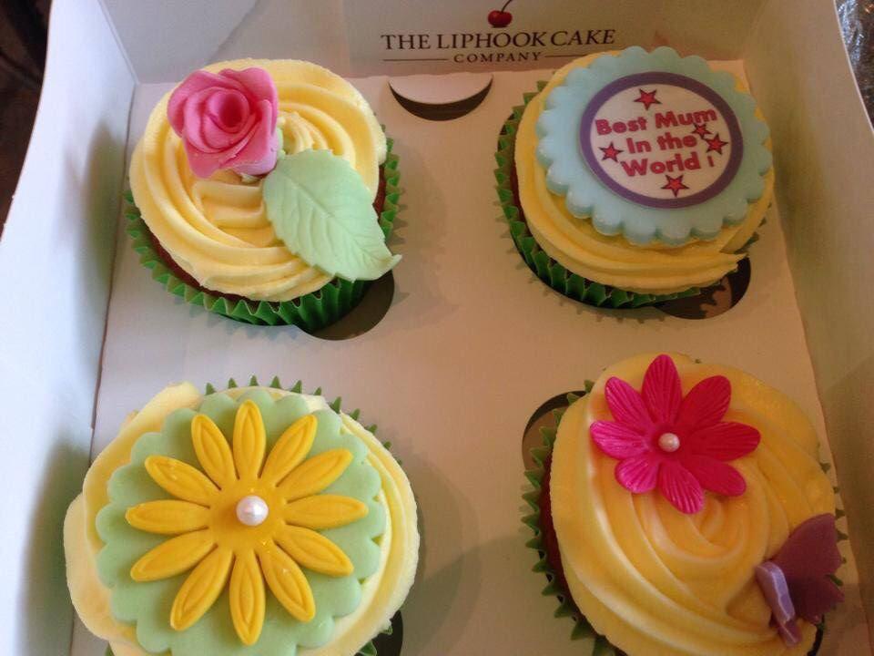 LiphookCakeCo's tweet photo. Don't forget it's #MothersDay still a few spaces cupcake orders! http://t.co/2pa4ywIyRy